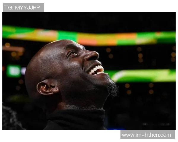 杰伦布朗深情回忆加内特：绿军传奇赛场如战场的精神传承